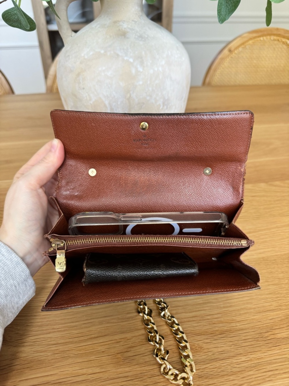 ✅AUTH✅SET OF LOUIS VUITTON WALLET ON A CHAIN+KEYHOLDER - Picture 14 of 16